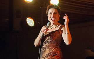 Broadway Star Christine Andreas performs at fund raiser