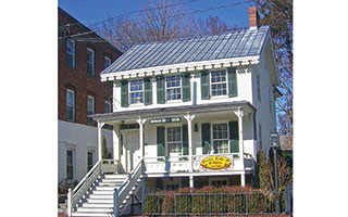 McVickar House, Irvington, NY Photo by Daniel Case.