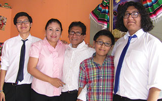 Ilagorre family, owners of Que Chula Es Puebla Restaurant.