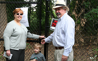 At right, the “first official person” to walk the connector – Sleepy Hollow Manor resident, Stirling Speechley